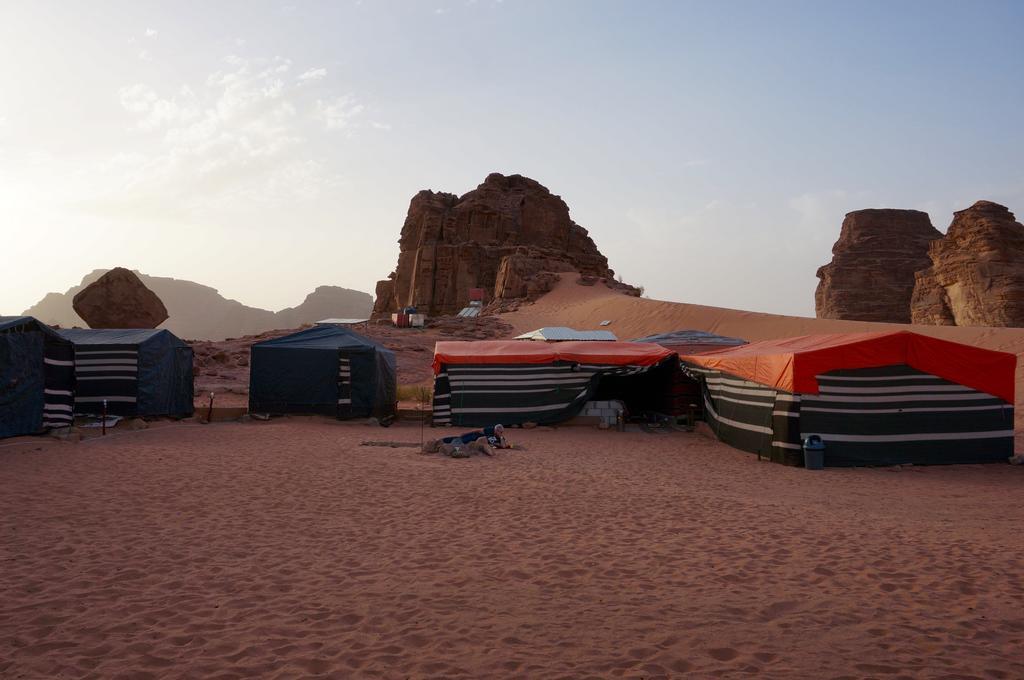 Martian Camp Wadi Rum Luaran gambar