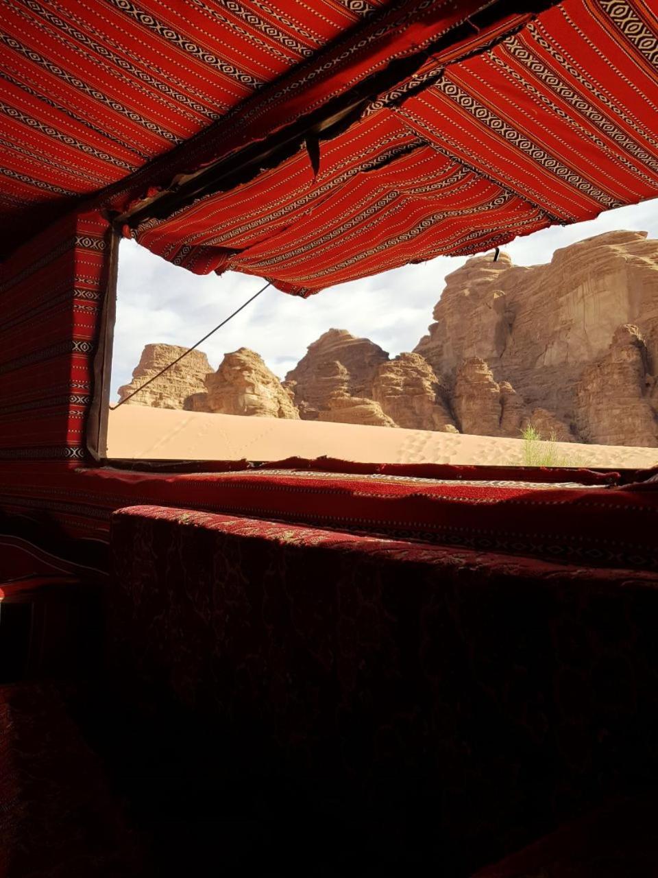 Martian Camp Wadi Rum Luaran gambar