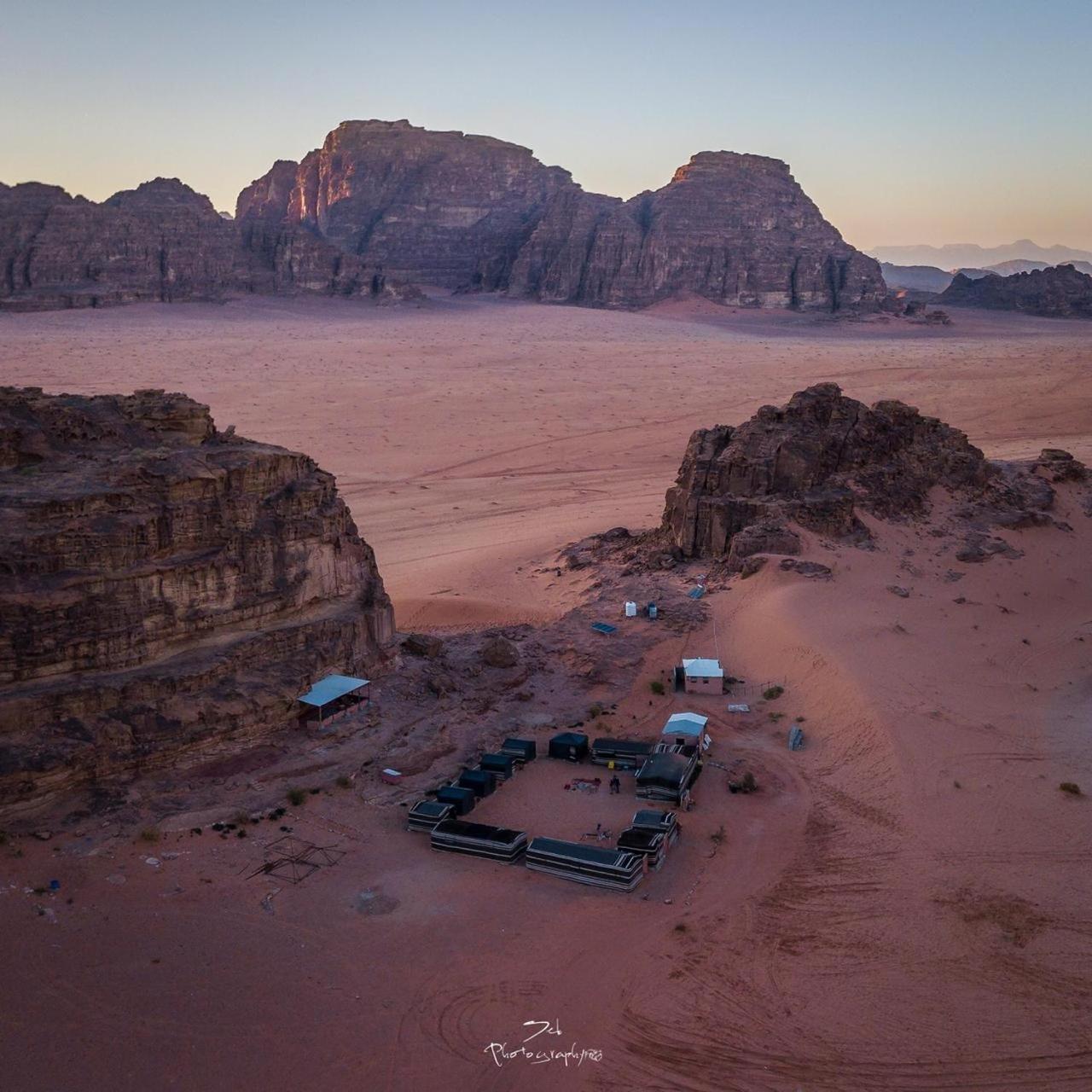 Martian Camp Wadi Rum Luaran gambar