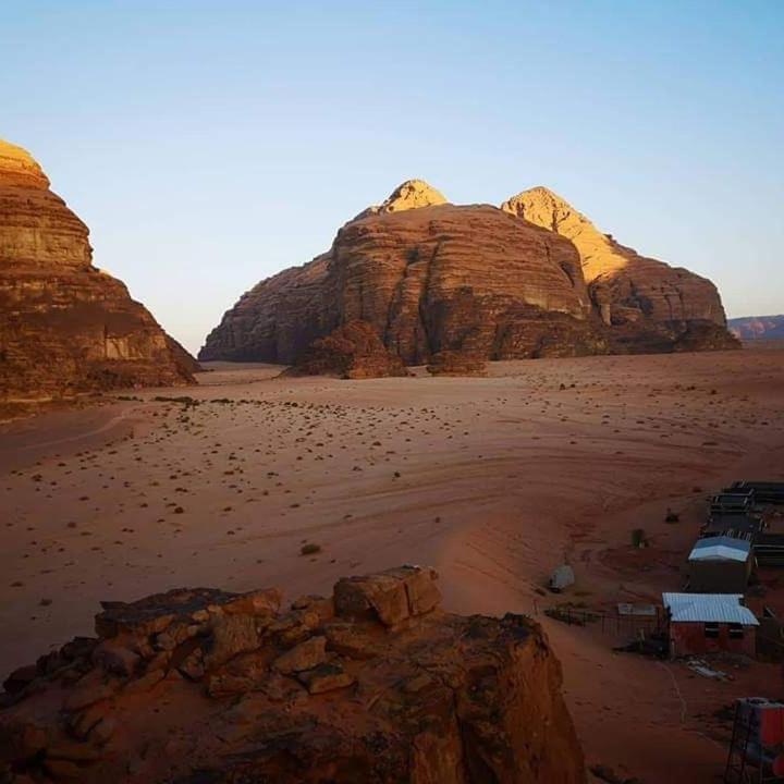 Martian Camp Wadi Rum Luaran gambar