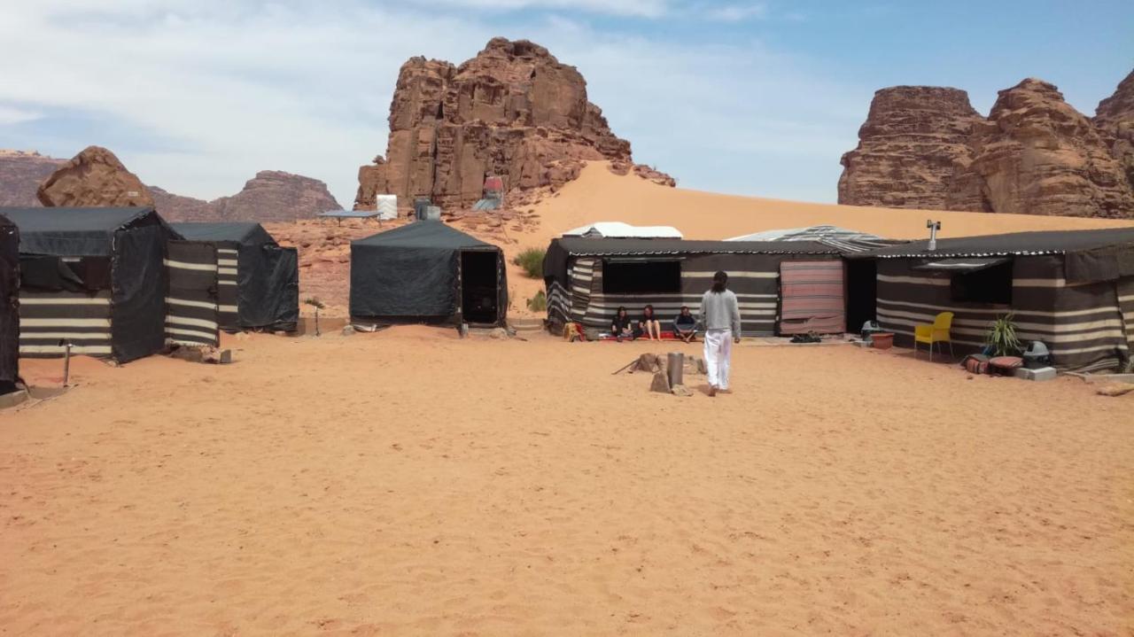 Martian Camp Wadi Rum Luaran gambar