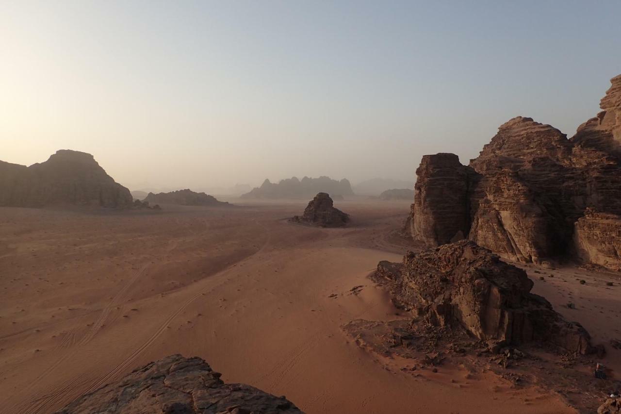 Martian Camp Wadi Rum Luaran gambar