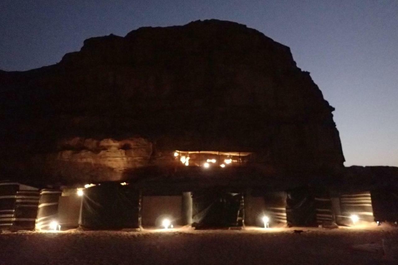 Martian Camp Wadi Rum Luaran gambar